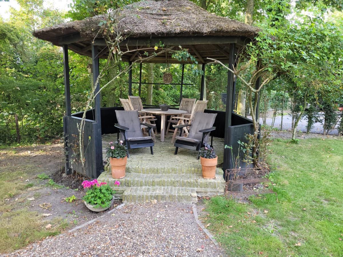 Bed and Breakfast Pastorie Waaxens Exterior foto